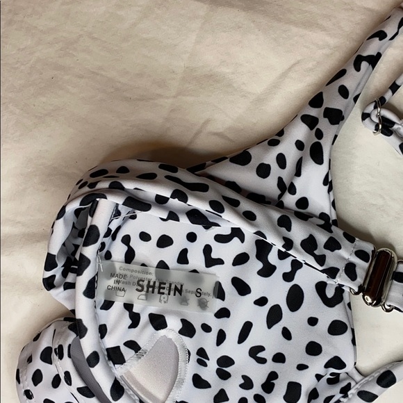 Shein Bikini - Picture 3 of 3
